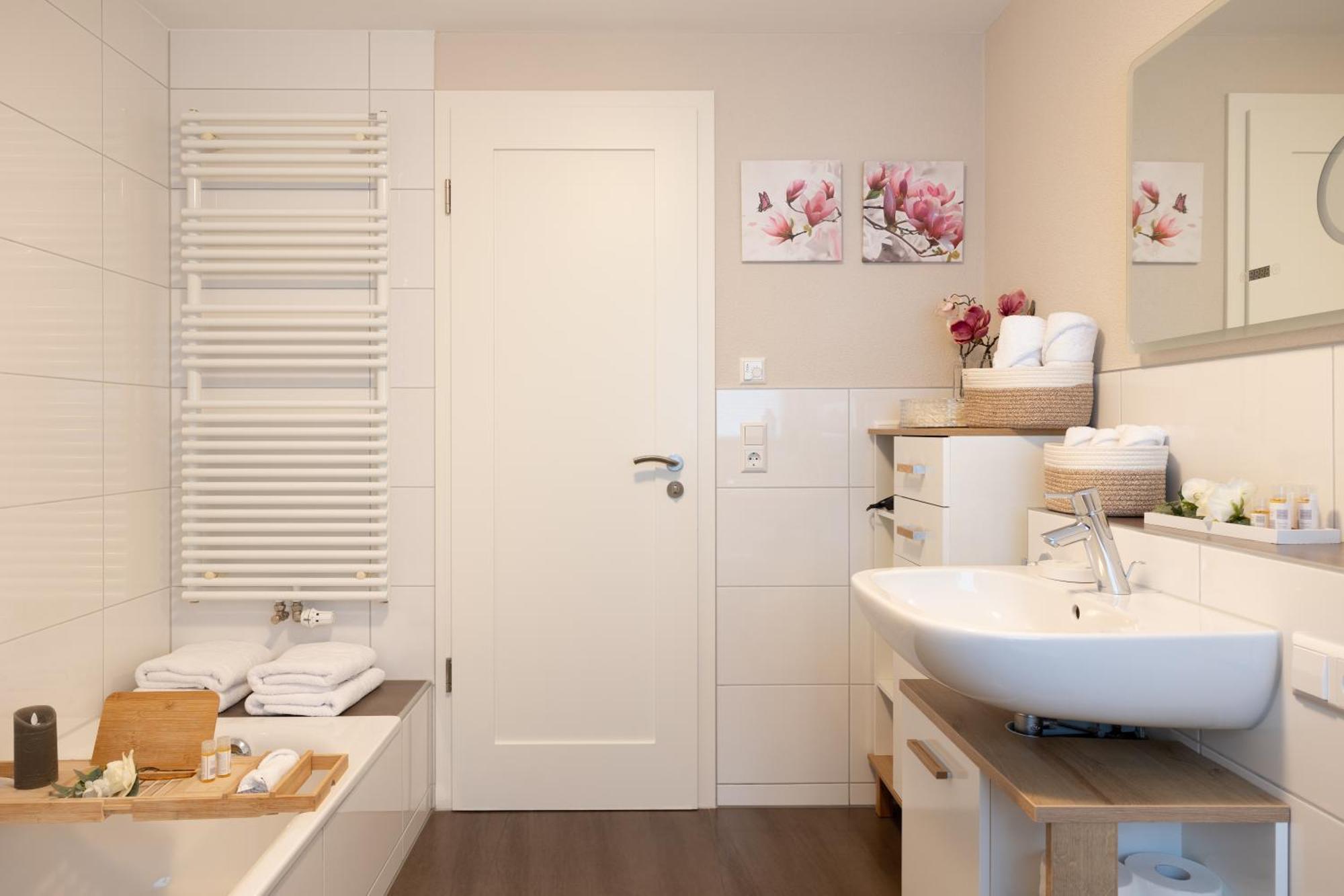 Appartementdeluxe Steiert - Near Europa Park - Rulantica - Spacious - Fully Equipped Kitchen - Private Garden - Free Parking - Pet Friendly Schwanau Dış mekan fotoğraf